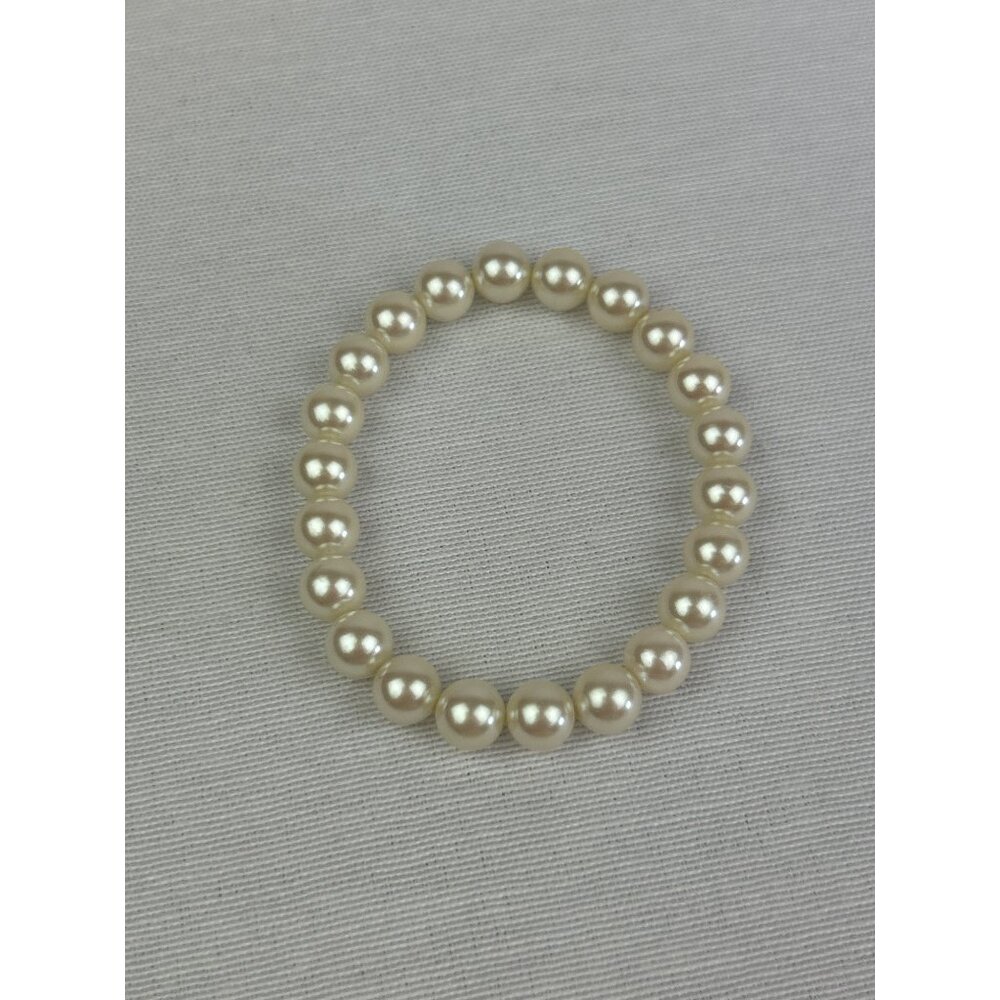 Elegant Faux Pearl Stretch Bracelet Romantic Feminine - Picture 3 of 4